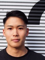 サン(3)&nbsp;サイドパート　七三　アップバング　かき上げ　フェード