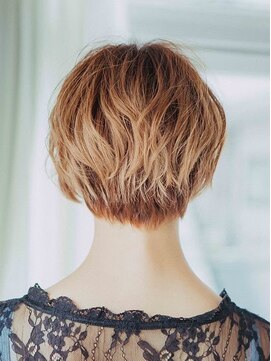 イコール バイ プロデュース 町田駅前店(equal by Produce) マニッシュショート