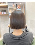 切りっぱなしショートボブ