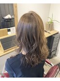 マット系ベージュカラー