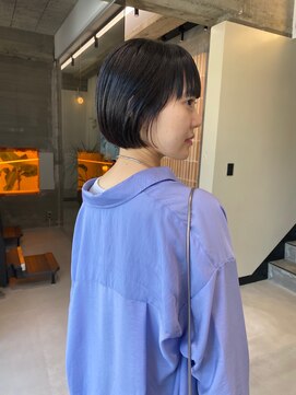 ロールアップスリーブス(ROLL UP SLEEVES) グラデーションボブ