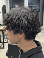 フイ 代々木(Hui)&nbsp;メンズ/アップバング/ツーブロックマッシュ/束感ショート波巻き