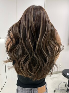 ヘアーサロン アモル(HAIR SALON Amor) ハイライトレイヤーカットダブルカラーイルミナカラー縮毛矯正