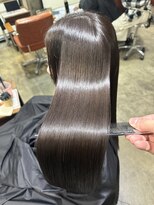 サロンドミルク 原宿(salon de MiLK)&nbsp;【原宿／表参道/明治神宮前】髪質改善艶カラーオリーブアッシュ