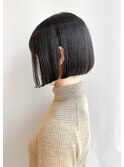 自由ヶ丘ブルーブラック大人ショート外ハネボブ美髪ワイドバンク