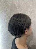 刈り上げショート×グレーアッシュ