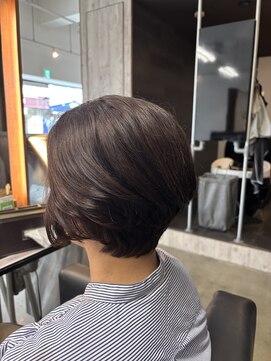 ディシェーレローブ(die Schere Lob) 【大人艶感+透明感ヘアー】イノアカラーで艶髪に