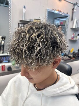 刈部倶楽舞 難波店 ホワイトメッシュ×ツイスパ