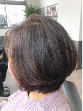 サロンドジュネ(salon de JUNE) ショートボブ