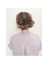 キキ 美容室(KIKI)&nbsp;お団子スタイル★