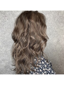 ヴィー ヘアー ファッション バー(VII hair.fashion.bar) @vii_hair