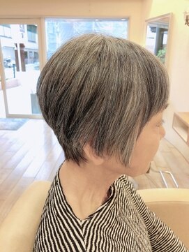 50代 ６０代 前下がりボブ 骨格補正 ショートボブ ふんわり L オアシス ヘア デザイン Oasis のヘアカタログ ホットペッパービューティー