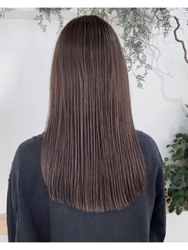 シーバイトリコ 市川(SEA by tricot) 赤み消しグレジュー