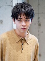 ライラ(Lyla)&nbsp;ナチュラルで無造作　肩の力の抜けたニュアンスマッシュ