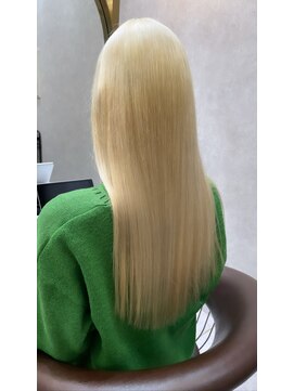 ロンド マーレ 天神大名店(Lond mare) ケアブリーチでブロンドカラー