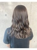 セミロングxシルバーグラデーション