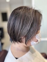 ニル 柏の葉(Nil)&nbsp;☆白髪ぼかしハイライト　グレージュカラー　グレーベージュ☆