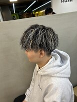 ダズルヘアラッシュ(DAZZLE hair RUSH)&nbsp;マッシュベースにホワイトメッシュのツイスパ！
