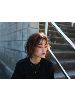 日常に馴染む絶妙ニュアンスカラーから視線を惹きつけるハイトーンまで*白髪染めも明るく自然に◎[日野駅]