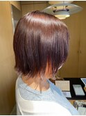 大人かわいいストレート切りっぱなしインナーカラー耳掛け小顔