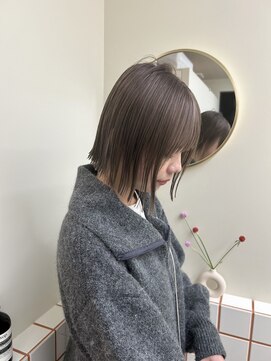 ナンバーセカンド(Number 2nd) ぱっつとボブ×ハイトーンミルクティー