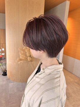 イェル(ELL.) チェリーレッド×ハンサムショート前髪なし大人ショートスタイル