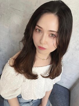 アイリス(AIRIS) センターパート×レイヤーカット