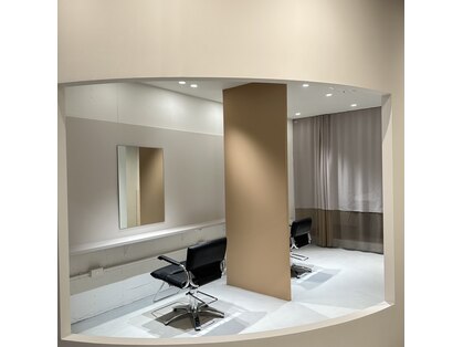 トラスト(TRUST)の写真