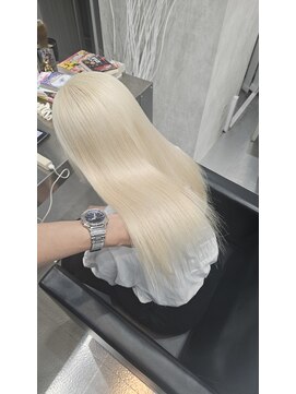 カラット 堺東(CARAT) ピンク系カラーの履歴から ブロンドヘアに