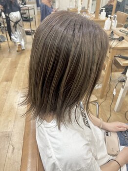 グランジュ 梅田店(GRANZE)の写真/[梅田直結][関コレ・ar][今までにない新しいカラー]全体アディクシーカラー￥5000/CUT+全体カラー￥4900！