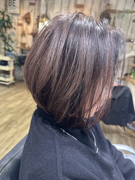 ベロニカ(Beronica) 大人可愛い前下がりボブ・ハイライトカラー【Beronica 新小岩】