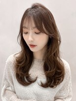 アグノス 青山(Agnos)&nbsp;艶感ワンカール大人可愛い前髪似合わせカットエアリーカール
