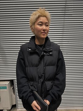 ハイセンス(HISENSE) メンズカットスパイキーショートメンズブロンドカラー【GIA】