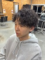 アディクト オム(ADDICT HOMME)&nbsp;波巻きパーマ×センターパート