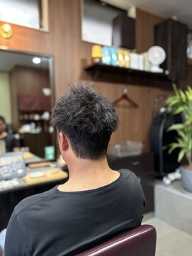 アオイ(Aoi) メンズパーマ×ヘッドスパで清潔感アップ