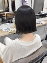 フォト 新宿三丁目(foto) 切りっぱなしボブ顎下1cm