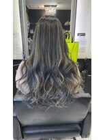 ヘアーデザイン ジェルム(Hair Design germe)&nbsp;スーパーロングのハイライトカラー #しのだスペシャル
