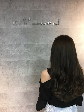 ナチュラル 青森新町店(Natural) ☆艶髪ロング☆