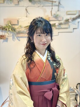 ヘアセットサロンエッジ(Edge) 卒業式モコモコハーフアップ