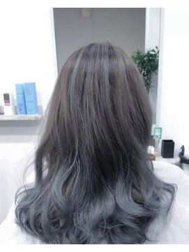 ウジュヘアー(UZU hair) パレアージュシルバー