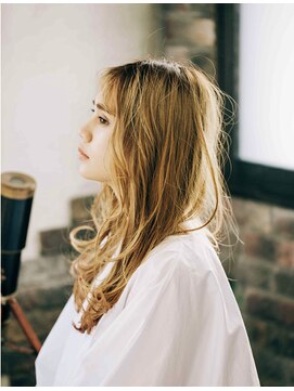 アマリス(Amaris) ロングレイヤー20代/30代/40代/庭瀬