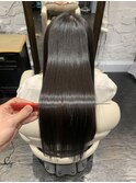 エギョモリ刈り上げボブこなれヘアーバニラベージュカシスレッド