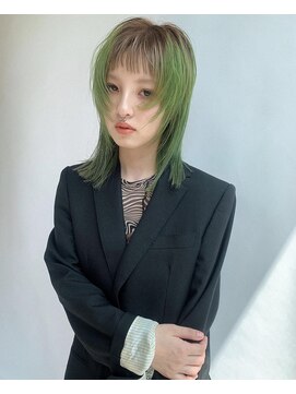 ペト(peto) 【ueyama】wolf cut/roots color neon