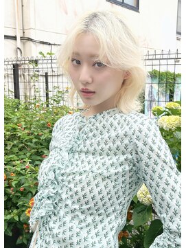 ノース イースト 高円寺店(north east) ミディアムレイヤー/レイヤー/ハイトーン/ホワイトカラー/高円寺