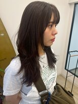 ヌビラ(Nubira) ミディアムヘア顔周りレイヤーカット/暗めカラー/西千葉