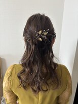 髪化粧 トラスト(trust) ハーフアップ