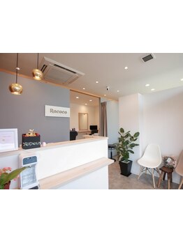 頭皮から整える贅沢ケアで、髪も心も美しく。白髪や抜け毛に悩む大人女性のための上質サロン♪