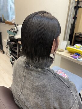 アオカマクラ(a-o Kamakura) ショート外はねボブ