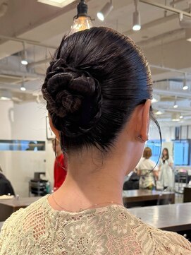 アビー 鎌倉(ABBEY) お呼ばれヘア、カチモリ、結婚式二次会、タイトアレンジ