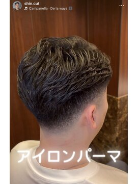 ヒロギンザ 池袋 サンシャイン通り店(HIRO GINZA) スキンフェードアイロンパーマ